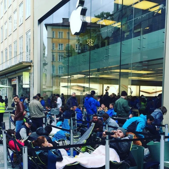 В Сиднее робот купил iPhone 6s - изображение 3 В Сиднее робот купил iPhone 6s - фото 3