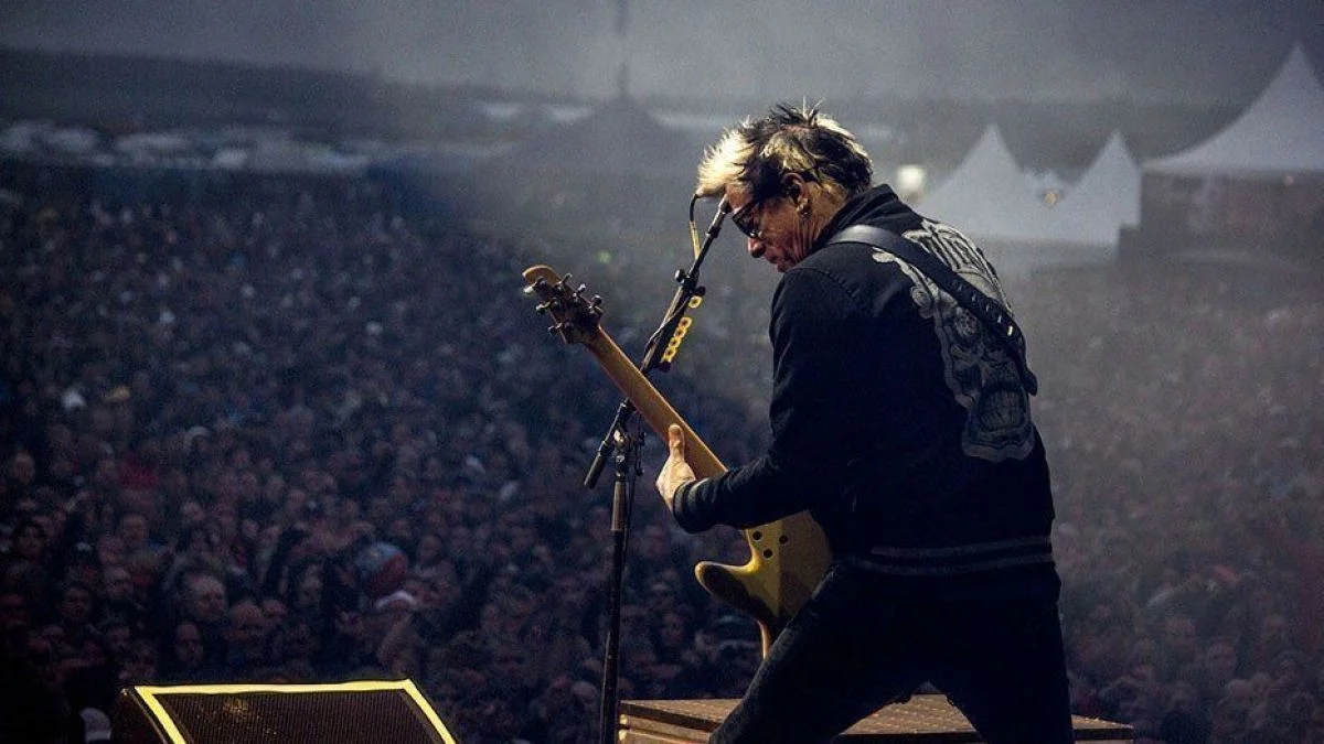 «В игре я лучше, чем в жизни»: интервью с гитаристом The Offspring Кевином «Нудлзом» Вассерманом - фото 1