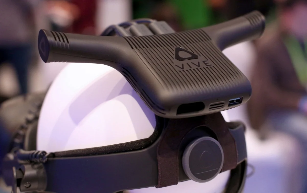 HTC показала VR-шлем Vive Pro с увеличенным разрешением дисплея - фото 1