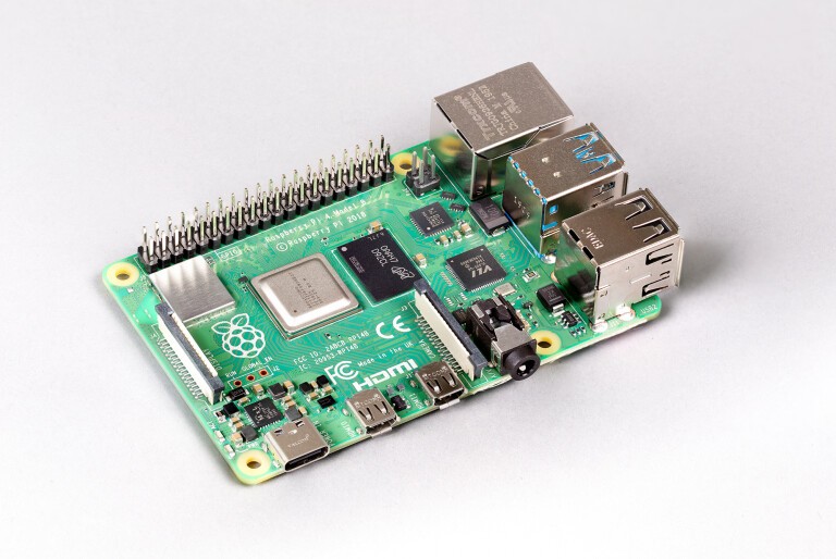 Raspberry Pi 4 получил версию на 8 ГБ ОЗУ - изображение обложка