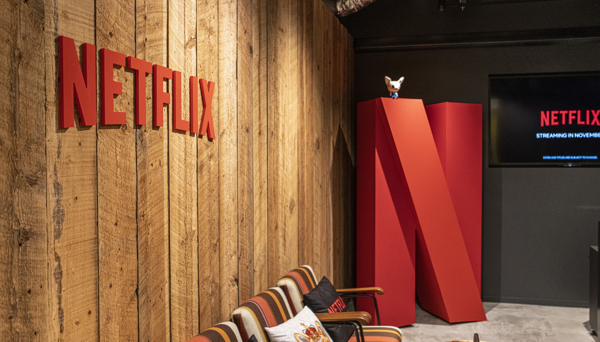 Activision Blizzard подала в суд на Netflix за браконьерство - изображение обложка
