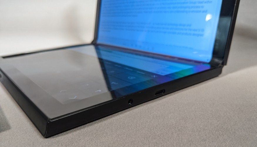 Dell показала прототипы двухэкранного ноутбука и лэптопа со складным экраном - изображение обложка