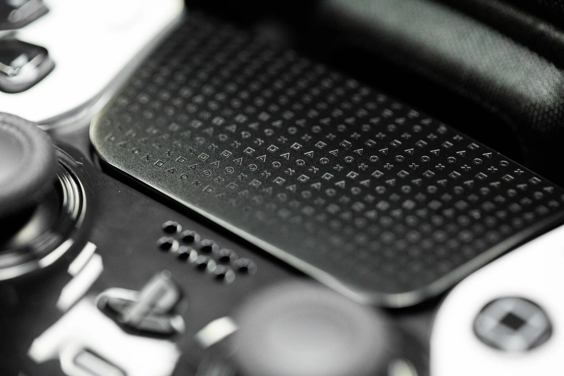 Появились первые превью «элитного» контроллера DualSense Edge для PS5 - фото 9