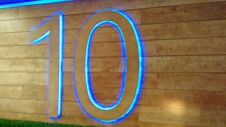 Microsoft перестала обновлять раннюю версию Windows 10 через Windows Update - изображение обложка