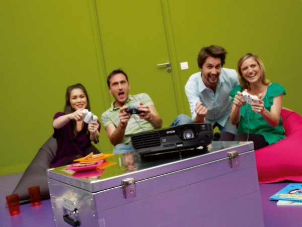 Игровые проекторы Epson - изображение обложка