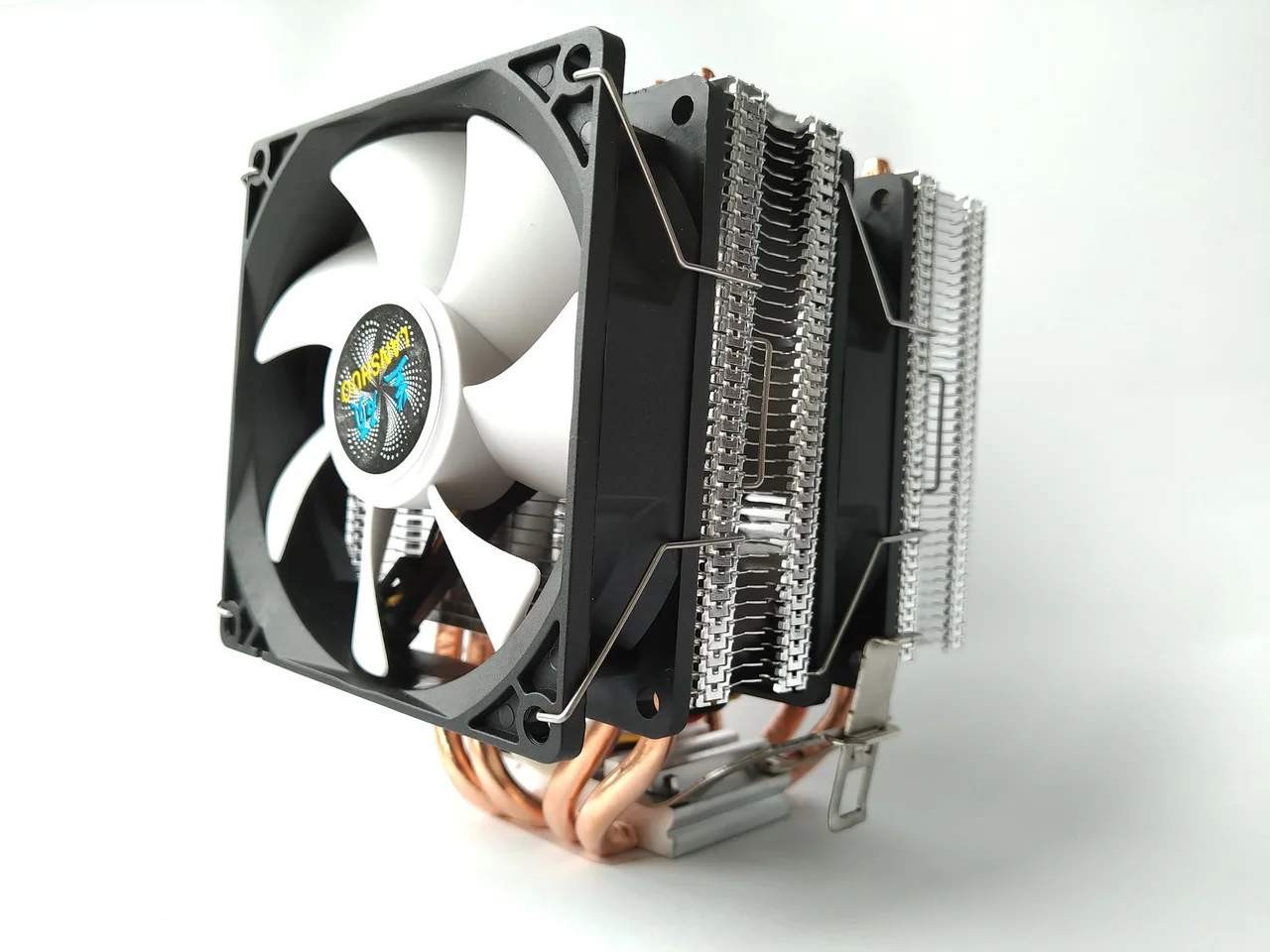 Сокет Intel LGA1200 будет совместим с кулерами для LGA115x - изображение обложка