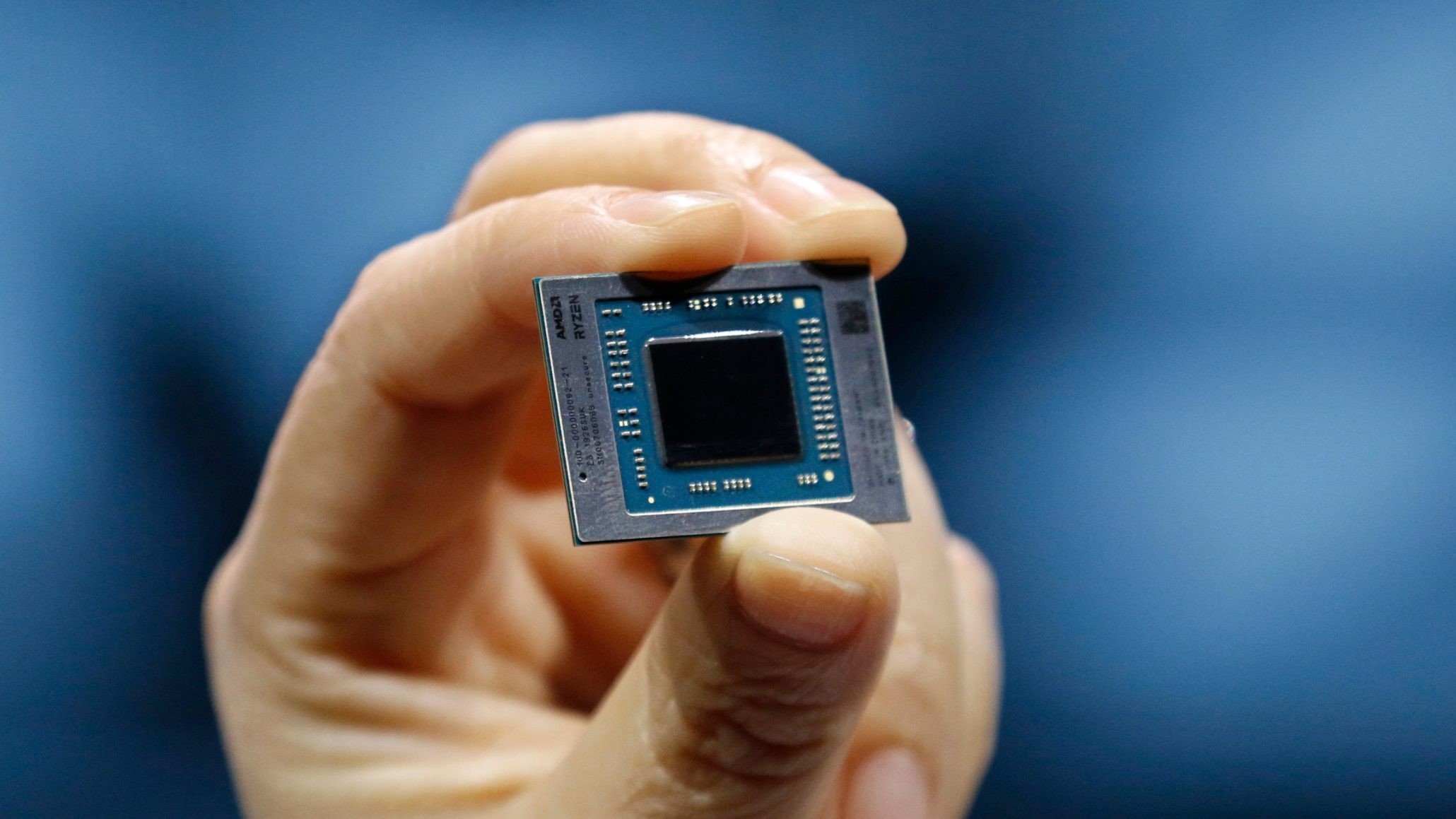 Мобильный AMD Ryzen 7 4800HS обогнал в тесте десктопный Ryzen 7 2700X - изображение обложка