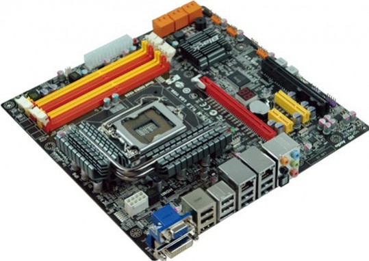 ECS представила серию надежных материнских плат NonStop - изображение обложка