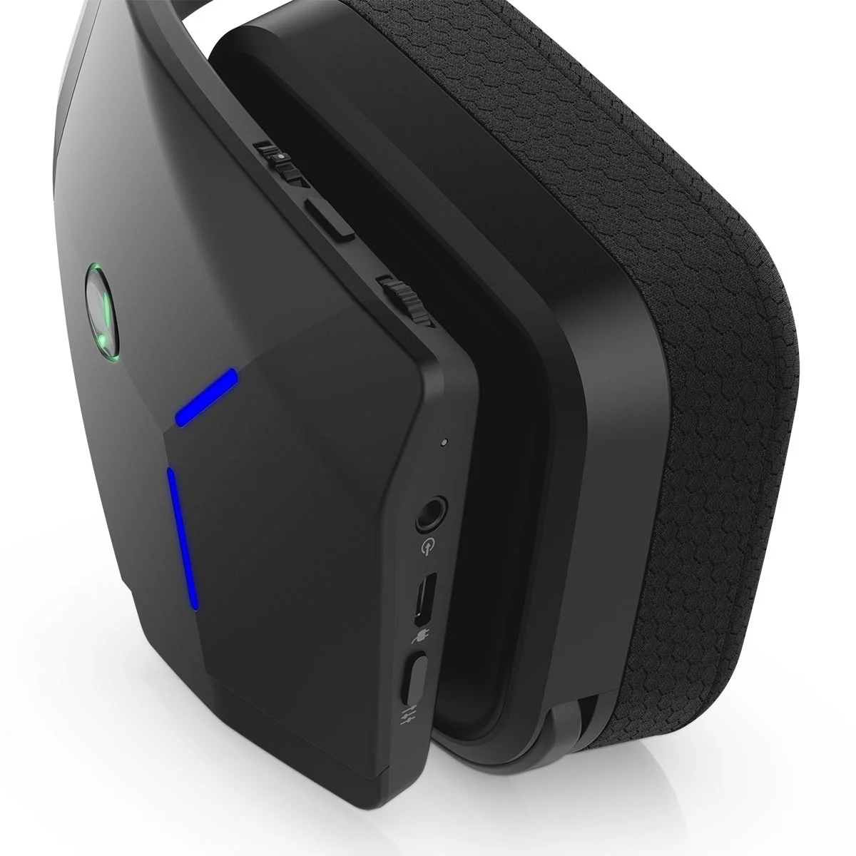 Alienware представила беспроводную гарнитуру и геймерскую мышь - фото 3