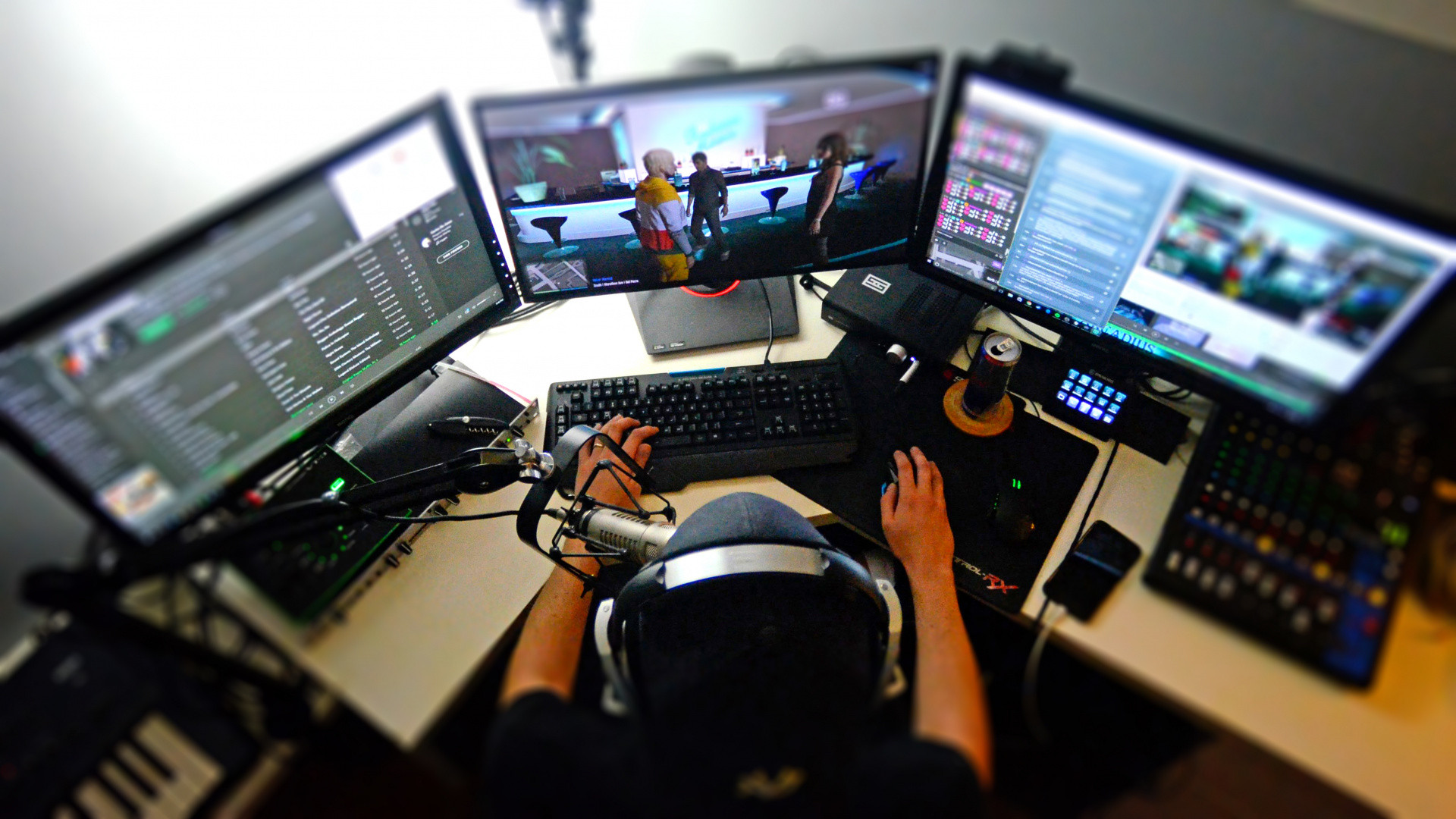 Начала работать новая стриминговая площадка VK Play Live - изображение обложка