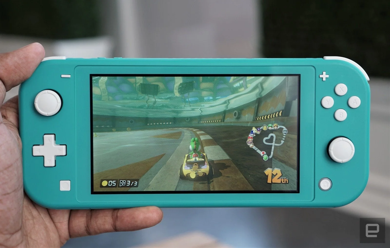 Журналисты попробовали в деле Nintendo Switch Lite - фото 3