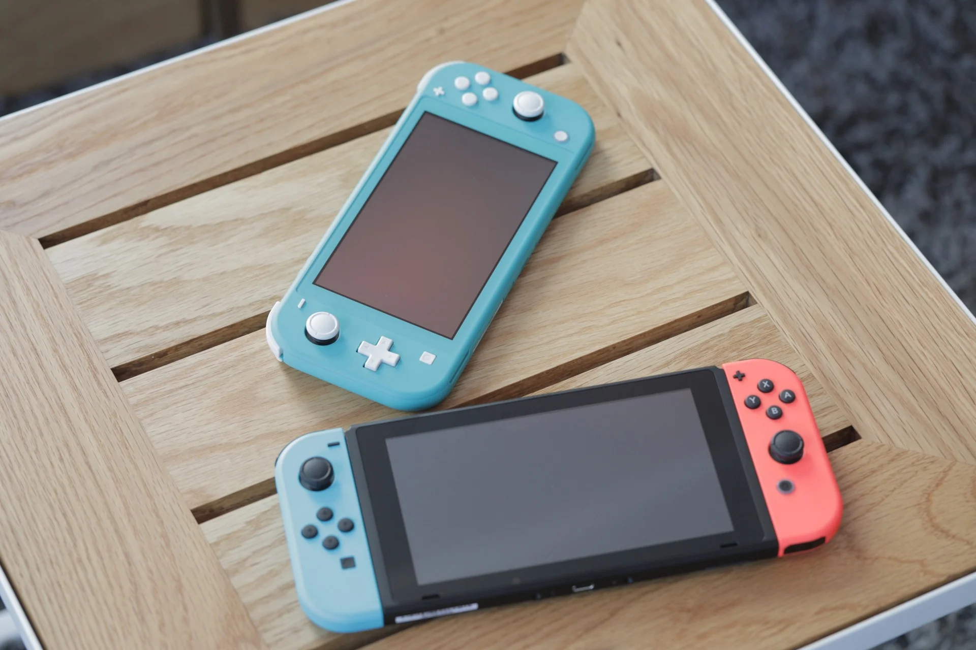Журналисты попробовали в деле Nintendo Switch Lite - фото 1
