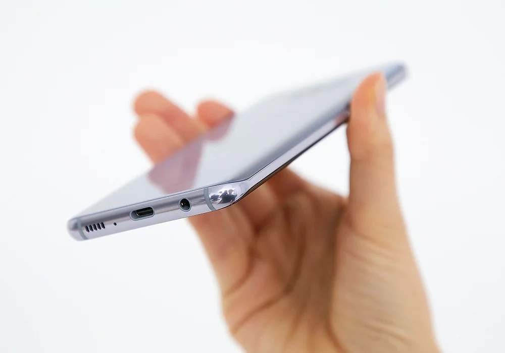 Samsung анонсировала смартфоны Galaxy S8 и S8 Plus - фото 2