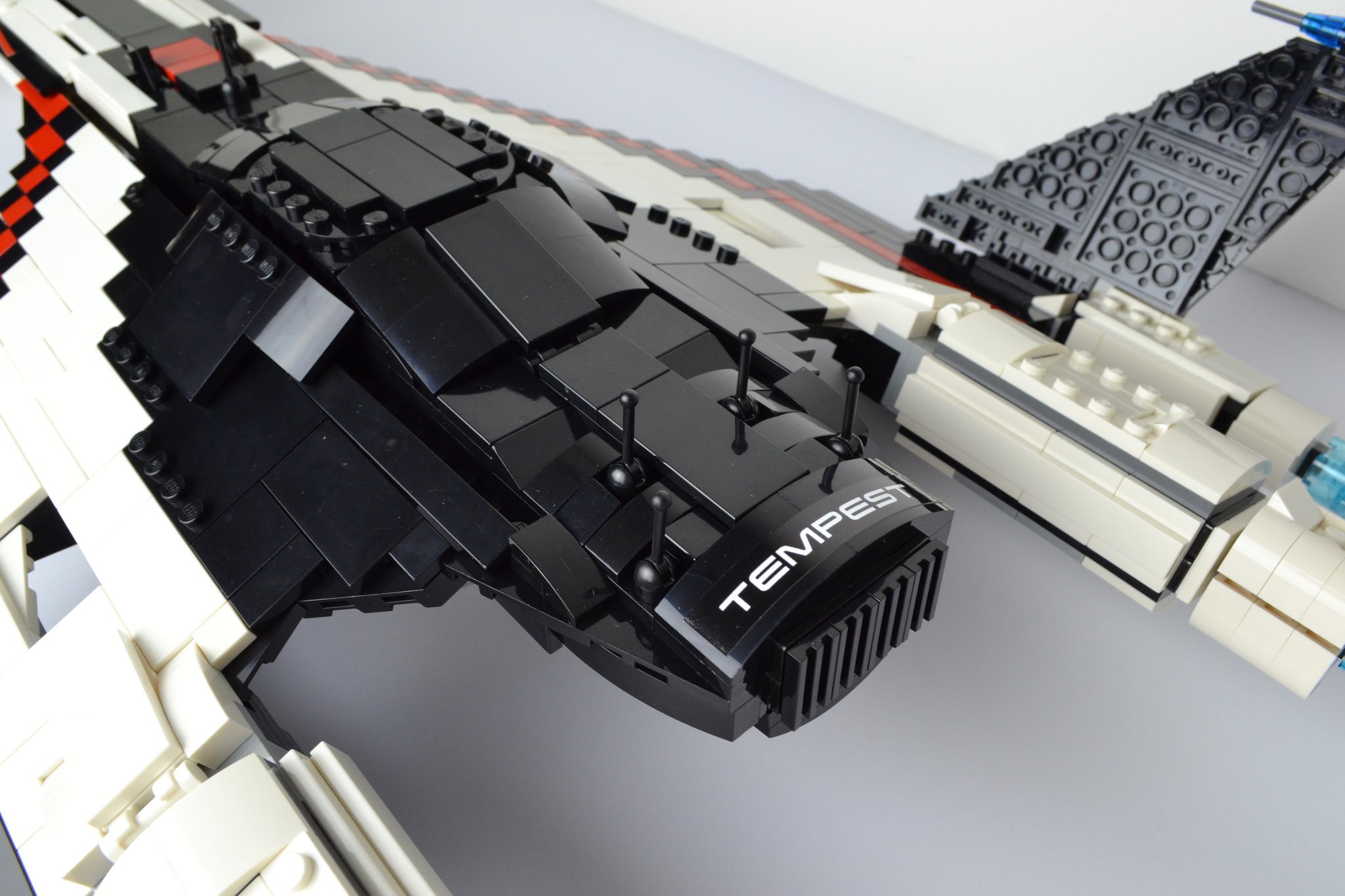 Энтузиаст собрал Lego-версию корабля «Буря» из Mass Effect: Andromeda - изображение обложка