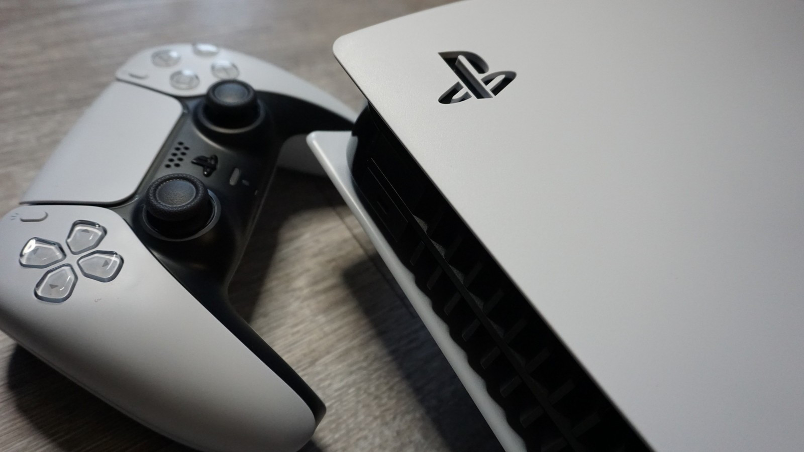 В российском PS Store вышли первые игры для PS5 - изображение обложка