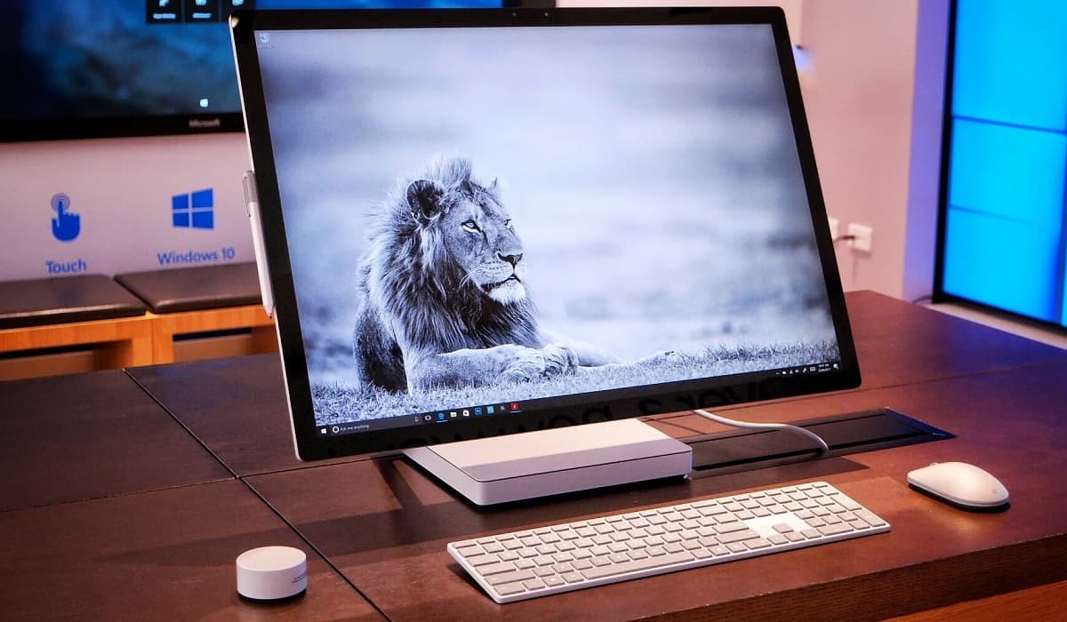 Бывший сотрудник Microsoft о причинах ухудшения качества обновлений Windows 10 - изображение обложка