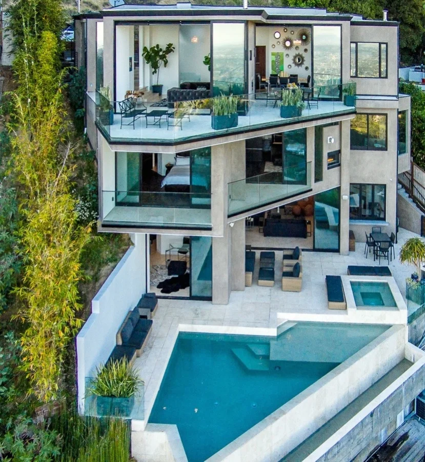 Стример по Minecraft купил дом в Голливуде недалеко от дома Нотча за $4,9 млн - фото 4