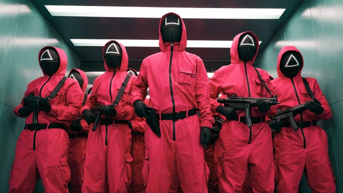 Netflix прогнозирует, что «Игра в кальмара» принесёт сервису около $900 млн - изображение обложка