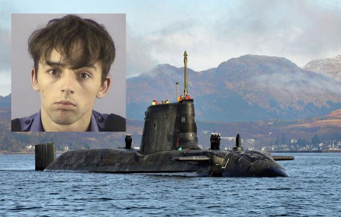 Маньяк на подводной лодке - изображение обложка