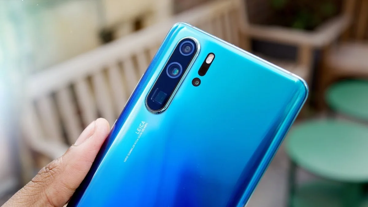 Huawei представила флагманские смартфоны P30 и P30 Pro - фото 1