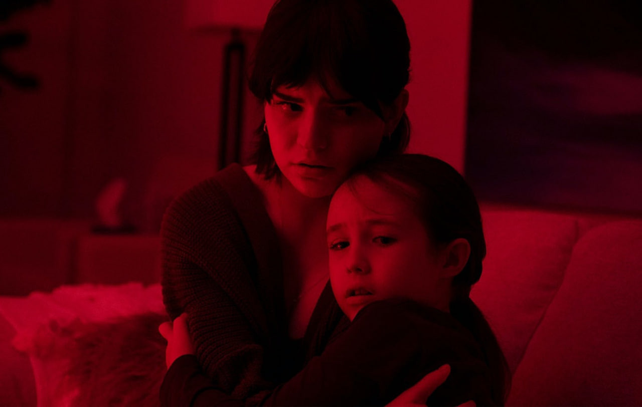 Монстр преследует детей в эффектном трейлере хоррора «Бугимен» - изображение обложка