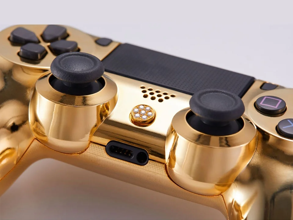 В продажу поступил контроллер PS4 из золота с бриллиантами - фото 3