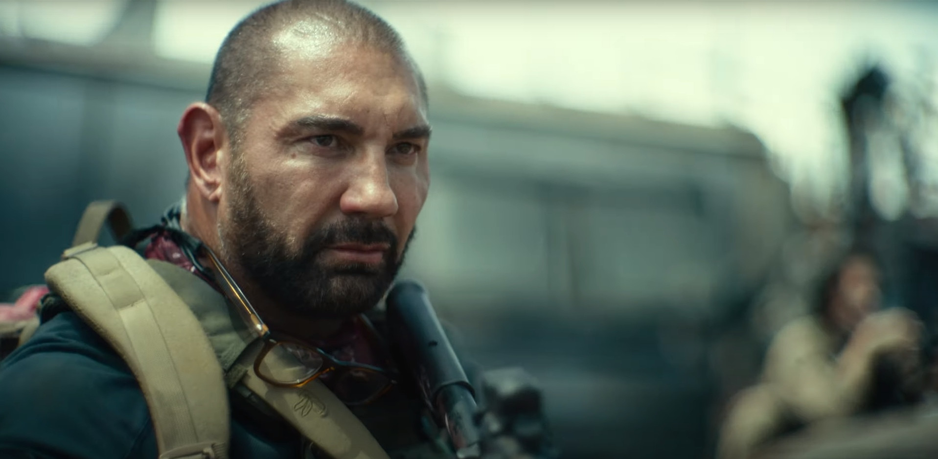 Netflix собрался выпускать по фильму в неделю и показал кадры «Армии мертвецов» - изображение обложка