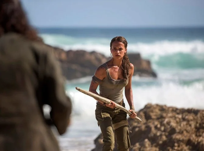 Алисия Викандер предстала в образе Лары Крофт на новых кадрах из Tomb Raider - фото 2
