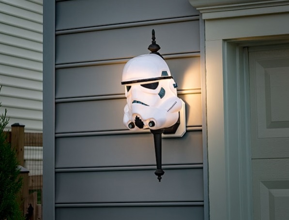 В продаже появились светильники в виде шлема Дарта Вейдера - изображение 1 В продаже появились светильники в виде шлема Дарта Вейдера - фото 1