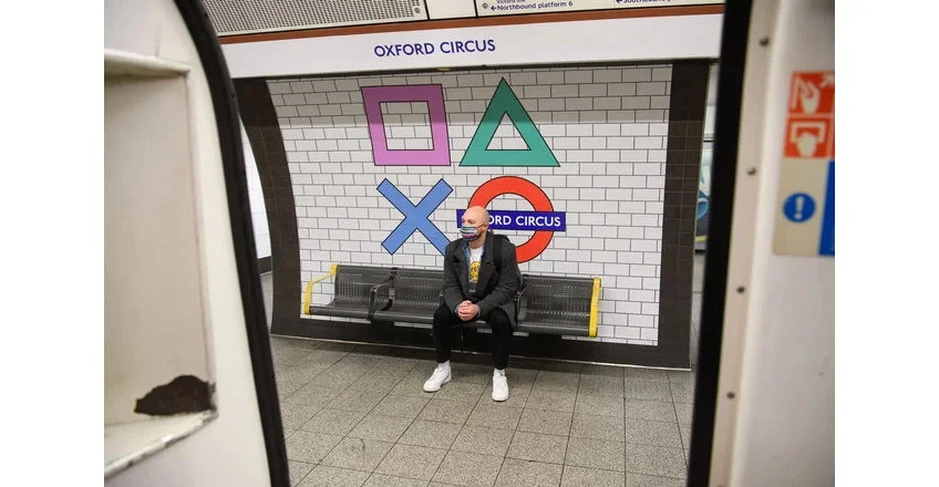 Sony переименовала станции лондонского метро в честь выхода PS5 - фото 2