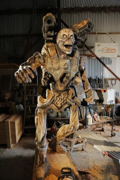 Австралиец вырезал бензопилой скульптуру ревенанта из DOOM - фото 1