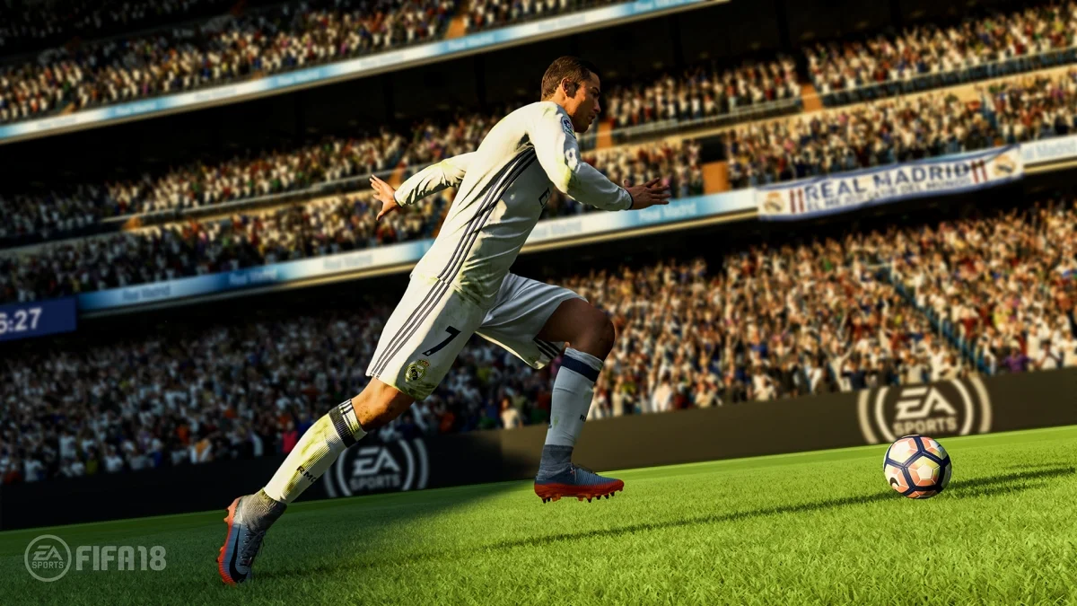 Криштиану Роналду появится на обложке EA Sports FIFA 18 - фото 1