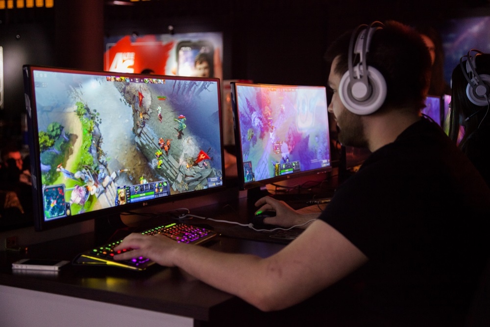 Aviasales и Na`Vi подписали контракт о сотрудничестве - изображение 2 Aviasales и Na`Vi подписали контракт о сотрудничестве - фото 2