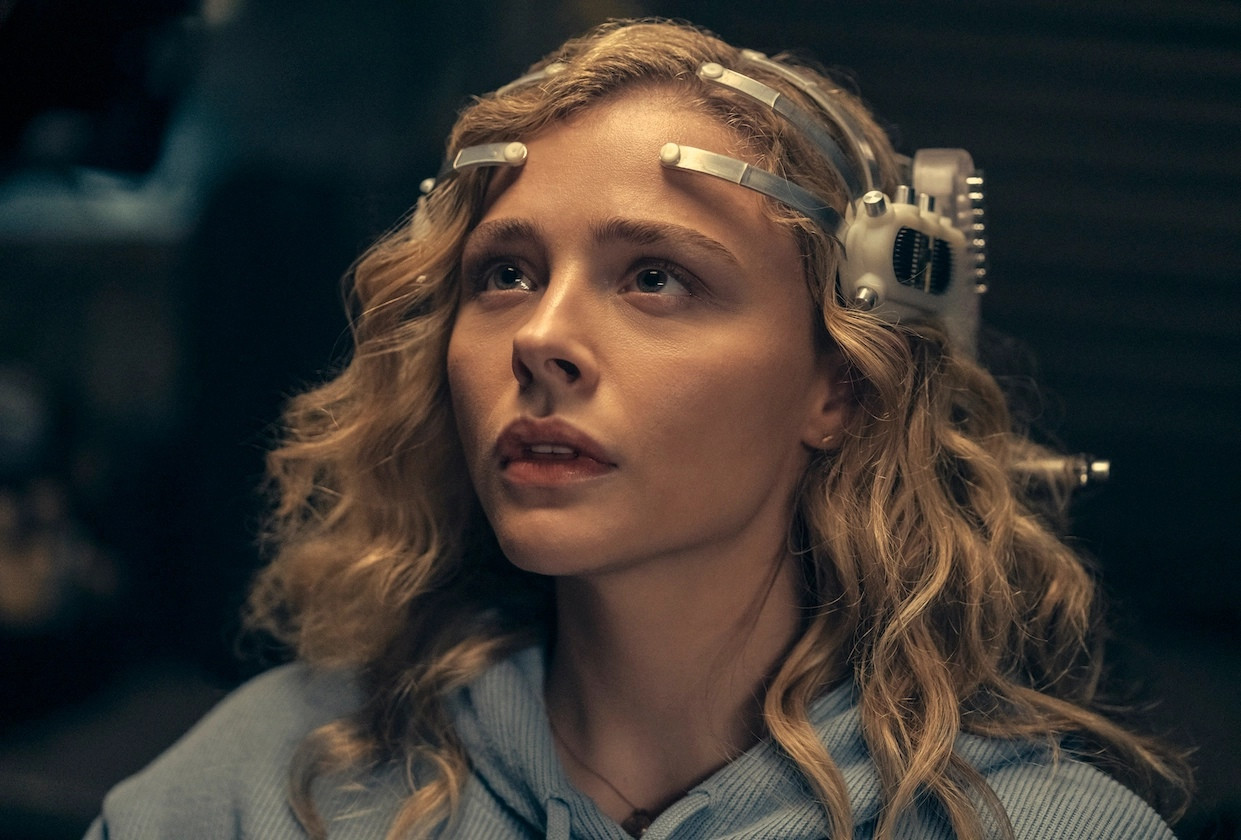 Вышел трейлер сериала «Периферийные устройства» от авторов «Мира Дикого Запада» - изображение обложка