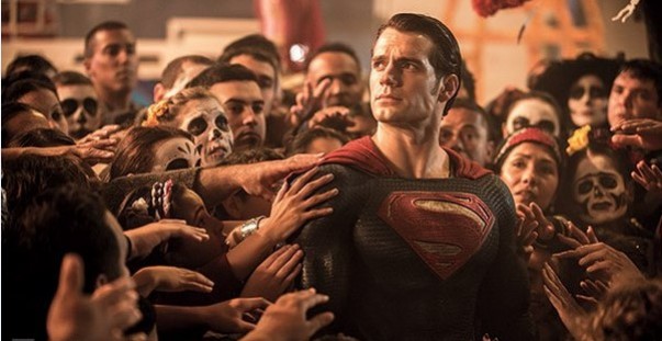 Появились новые кадры из фильма «Бэтмен против Супермена: На заре справедливости» - изображение обложка