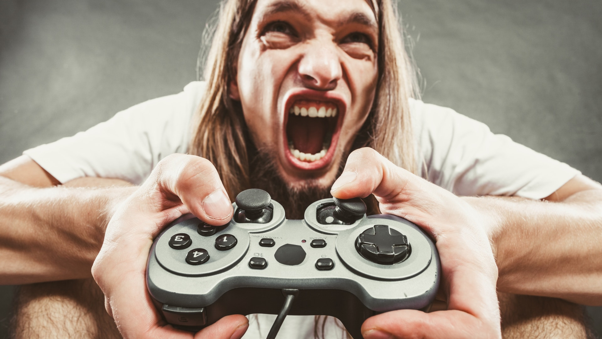 Ubisoft и Riot Games будут бороться с токсичностью при помощи нейросети - изображение обложка