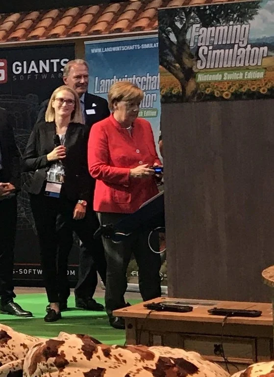 Ангела Меркель открыла gamescom 2017 - фото 8