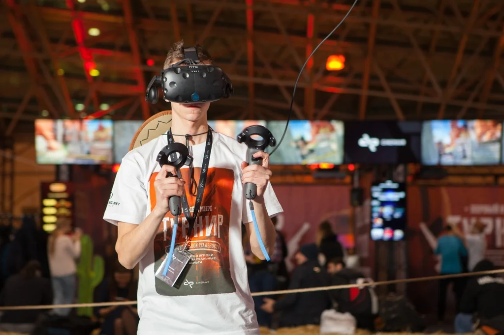 Киберспорт, VR, Россия: стартовал турнир по RevolVR - фото 1