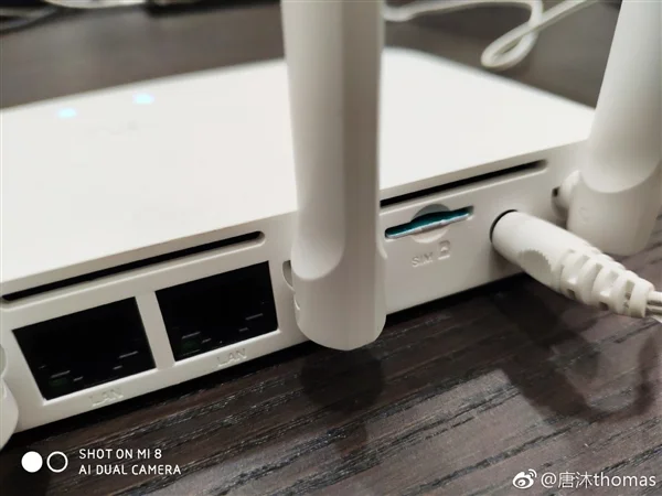 Xiaomi готовит роутер со слотом под SIM-карту - фото 1