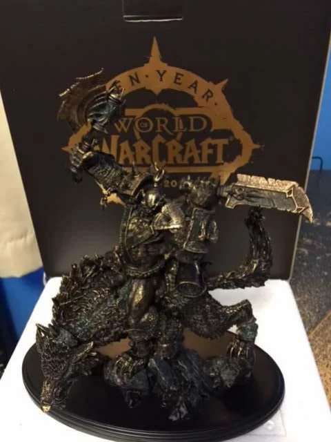 Blizzard дарит памятные статуэтки ветеранам World of Warcraft - фото 1