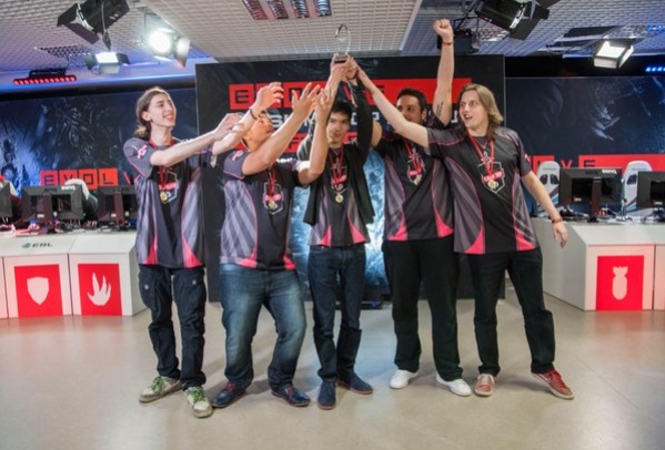 Сайт для взрослых ищет профессиональных игроков в Counter-Strike: Global Offensive - изображение 1 Сайт для взрослых ищет профессиональных игроков в Counter-Strike: Global Offensive - фото 1