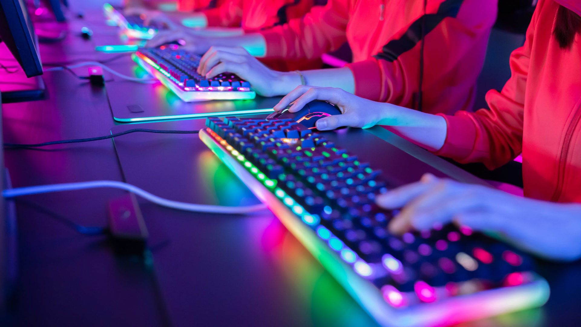 Британских школьников научат организации киберспортивных мероприятий - изображение обложка