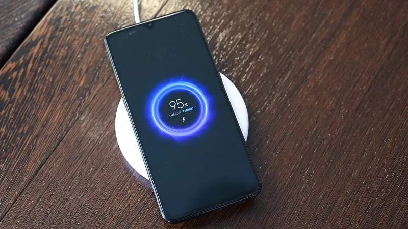 Флагманский смартфон Xiaomi Mi 9 официально представлен - фото 6