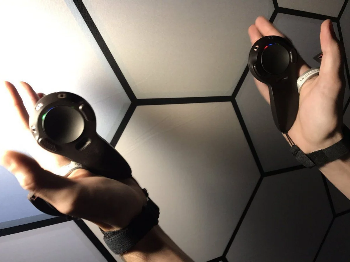 Valve работает над тремя играми для VR-устройств - фото 3