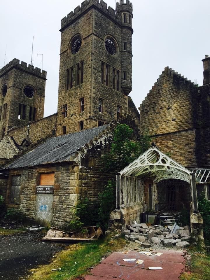 На фото со съёмок «Бэтмена» нашли намёки на сюжет «Долгий Хэллоуин» - изображение 6 На фото со съёмок «Бэтмена» нашли намёки на сюжет «Долгий Хэллоуин» - фото 6