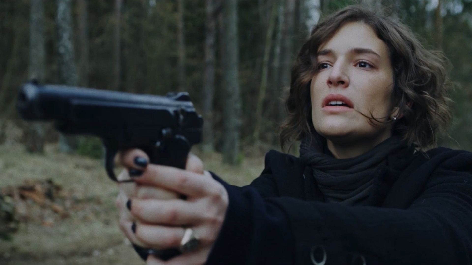 Появился тизер сериала «Топи» по сценарию Дмитрия Глуховского - изображение обложка