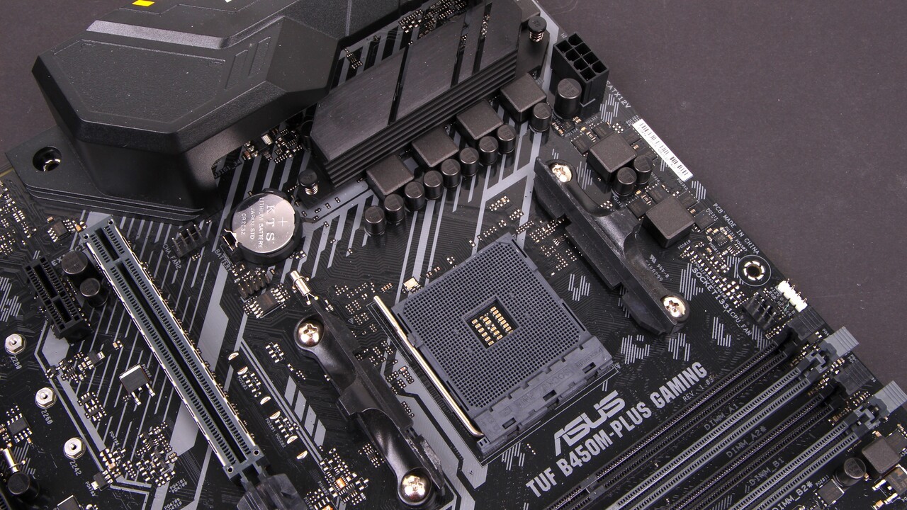 AMD отключит потенциальную поддержку PCIe 4.0 на старых материнских платах - изображение обложка