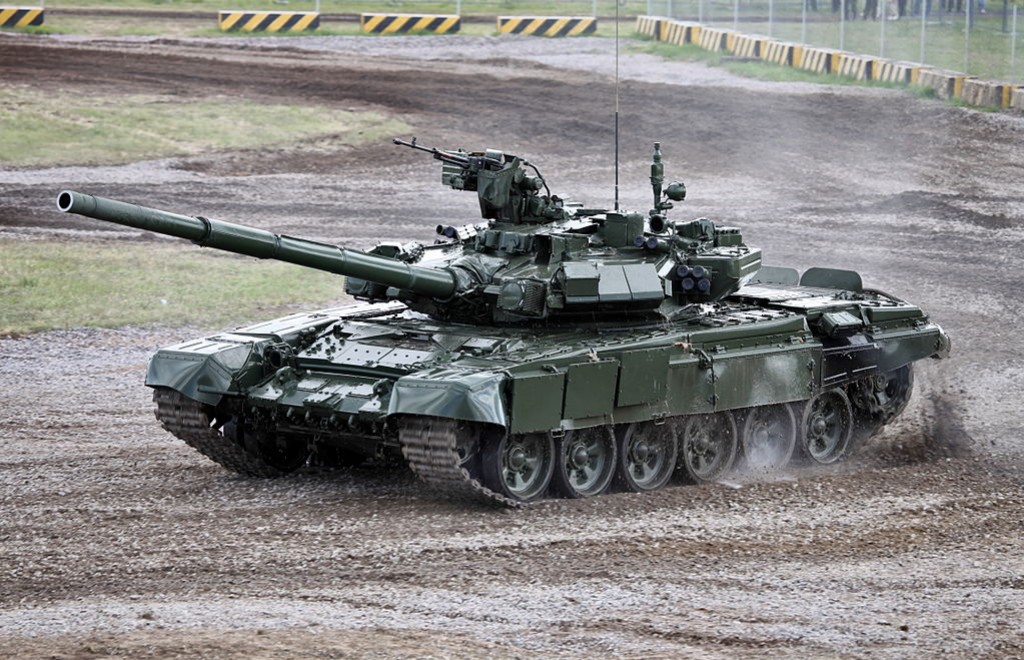 Российский вице-премьер предложил брать в армию поклонников World of Tanks - изображение обложка