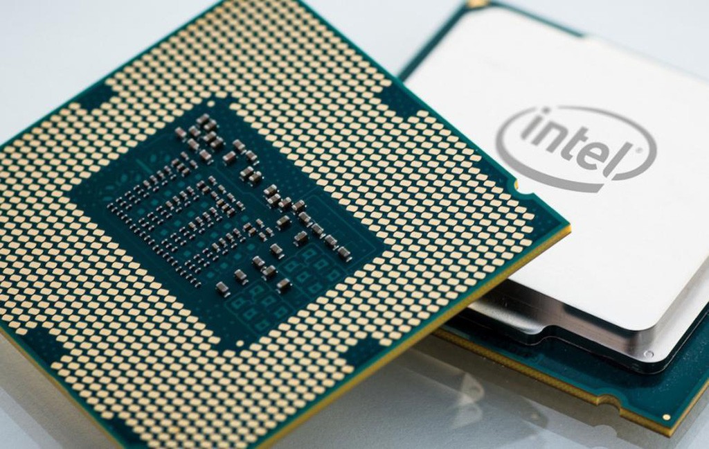 Существование процессора Intel Core i9-9900T подтверждено Fujitsu - изображение обложка