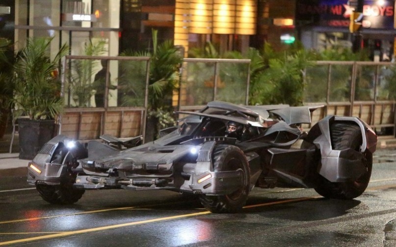 На съемках фильма «Отряд самоубийц» был замечен Темный рыцарь - изображение 5 На съемках фильма «Отряд самоубийц» был замечен Темный рыцарь - фото 5